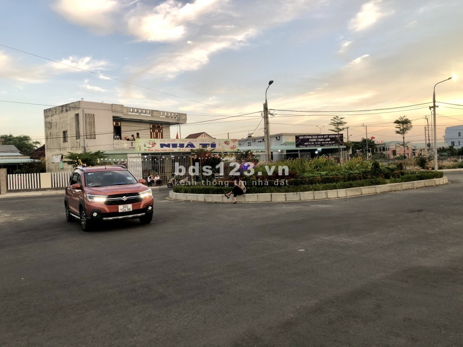 Cần bán lô đất 100m2 gần ngay khu dân cư Miếu Bông - Hòa Phước LH: 038 796 3557