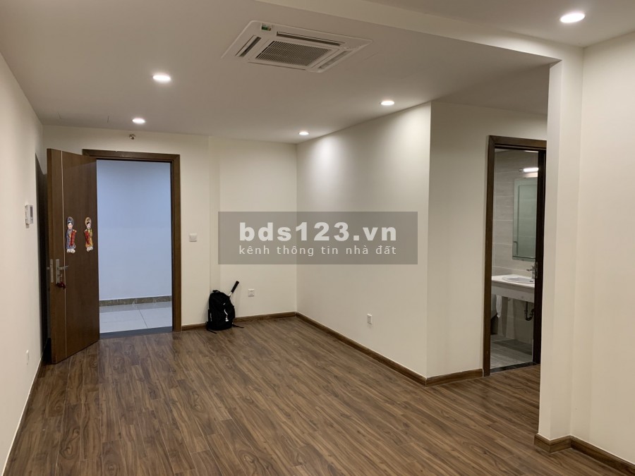 Cho thuê căn hộ Việt Đức Complex – Lê Văn Lương, 2N, cơ bản, view đẹp, giá chỉ 10tr !