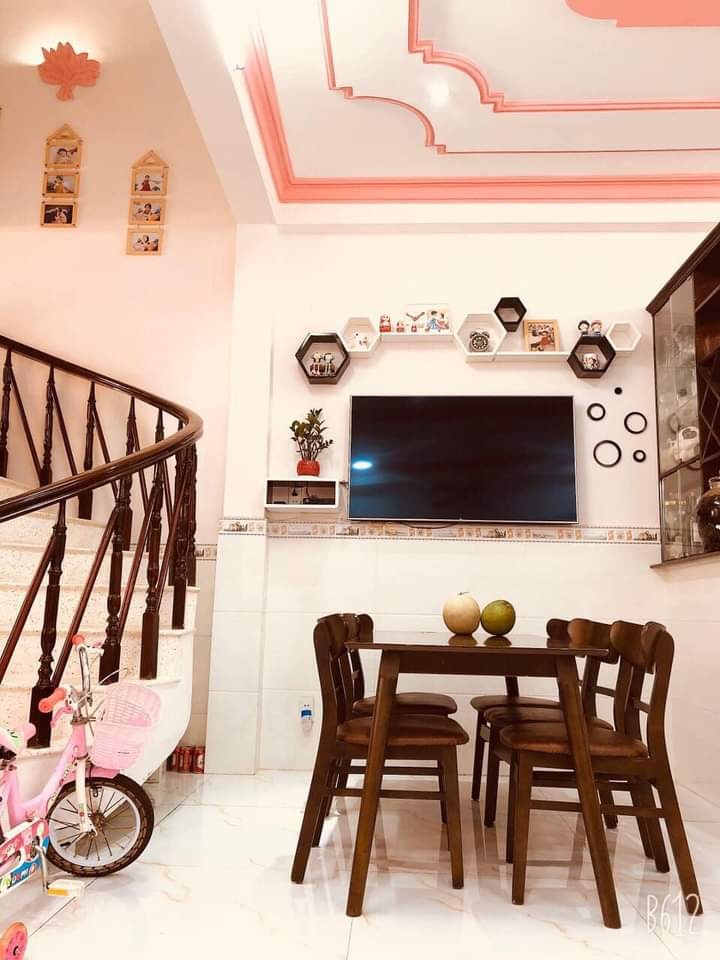 Biệt Thự Vườn 100m, Chính Chủ, Chỉ 14 Tỷ, Nơ Trang Long, Bình Thạnh