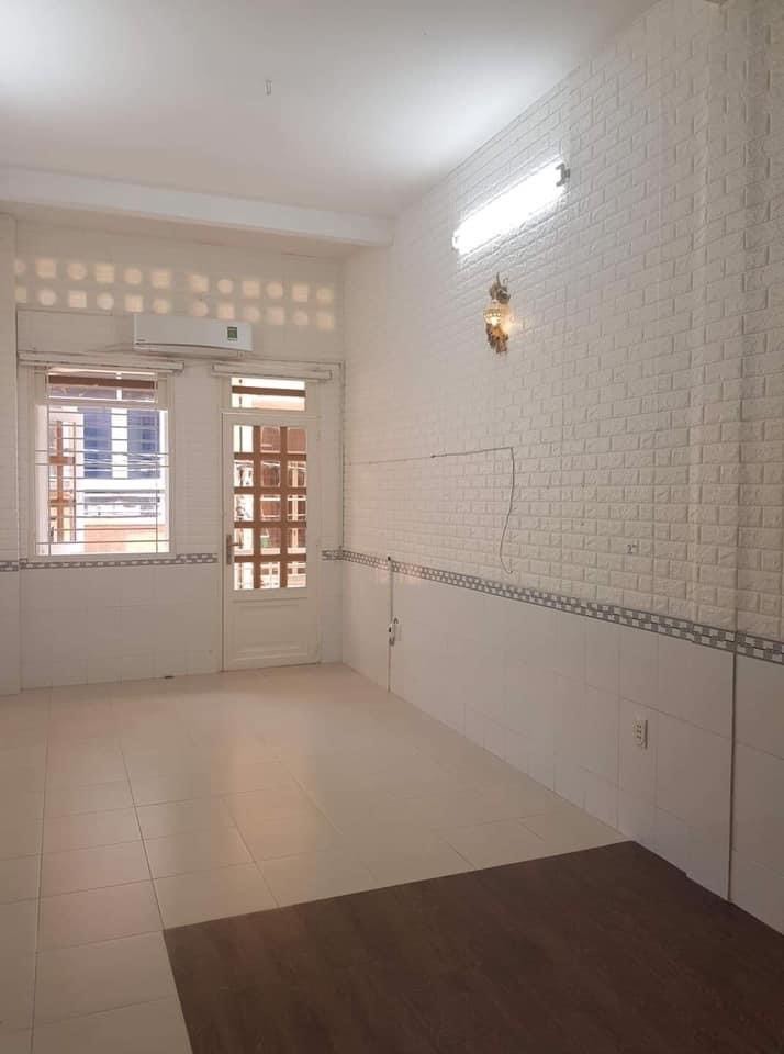 Nhà Mới Hẻm Xe Hơi, Nguyễn Đình Chiểu, Quận 3, Chỉ 6.5 Tỷ, 5 Tầng, 5PN