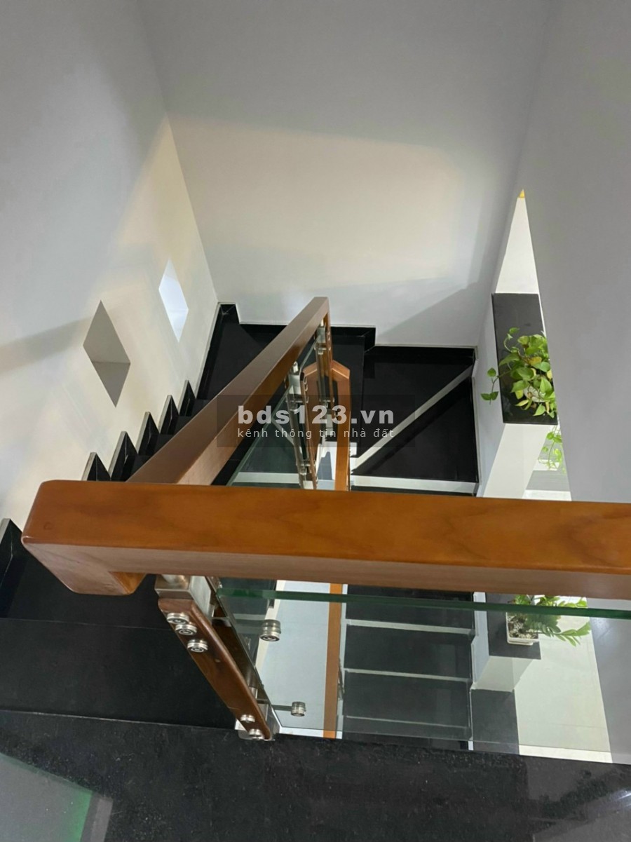 Cần tiền bán gấp nhà Hóc Môn giá 970 triệu