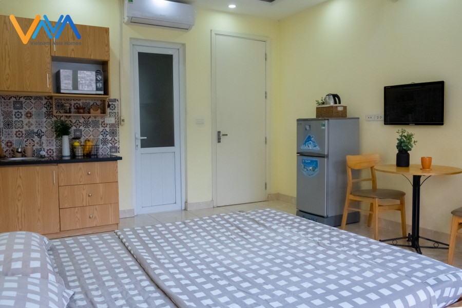 Căn Hộ Cho Thuê Vnahomes 622 Lạc Long Quân Cửa Sổ Toàn Cảnh