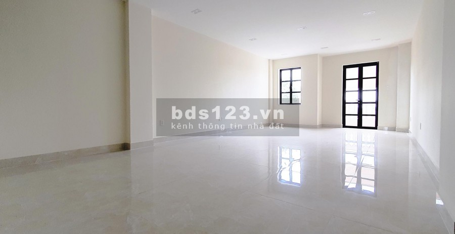 Cho thuê nguyên sàn 100m2 Cityland Park Hills làm văn phòng có thang máy