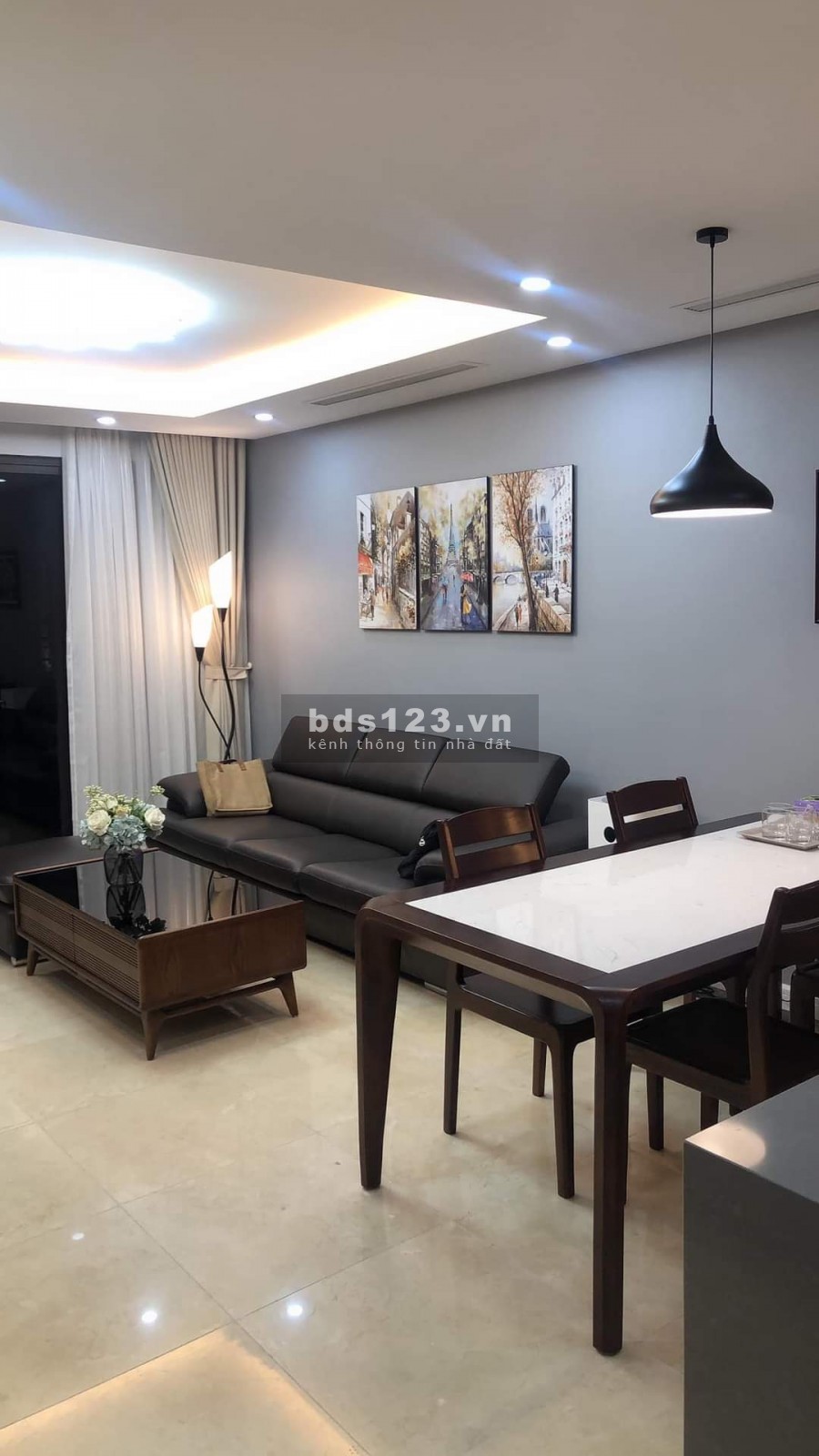 Cần bán căn chung cư cao cấp khu Tây Hồ - tặng toàn bộ nội thất xịn
