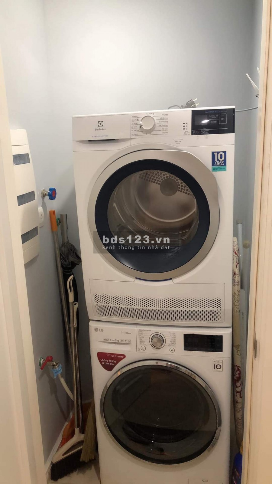 Cần bán căn chung cư cao cấp khu Tây Hồ - tặng toàn bộ nội thất xịn