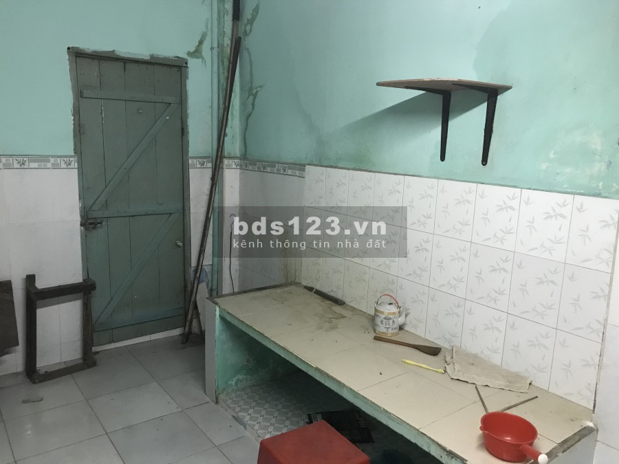 Cho thuê nhà trống nguyên căn 1 trệt 1 lửng 1 lầu