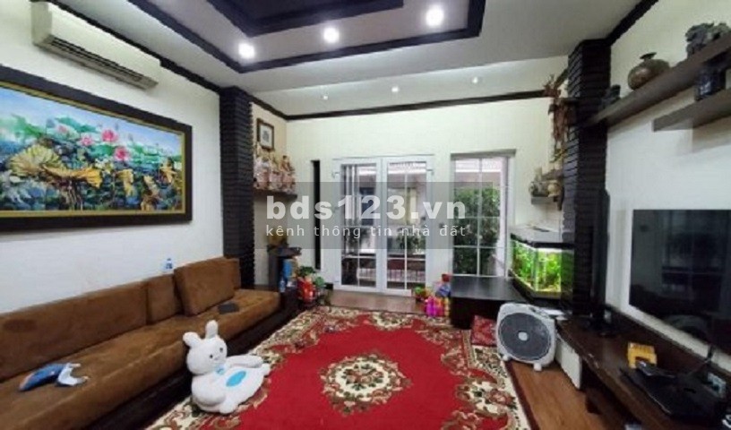 Nhà Phân lô Phú Viên Long Biên, DT 65m2 mặt tiền rộng 5m, gần đường giá 3.6 tỷ