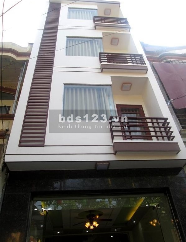 Bán nhà phố Kim Mã 30m2,4 tầng, mặt tiền 4m, 2.7 tỷ