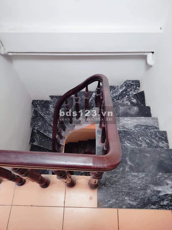 BÁN GẤP 40M2 NHÀ TÂN MAI, 4 NGỦ, 50M RA PHỐ, NGÕ THÔNG NHỈNH 2.5 TỶ