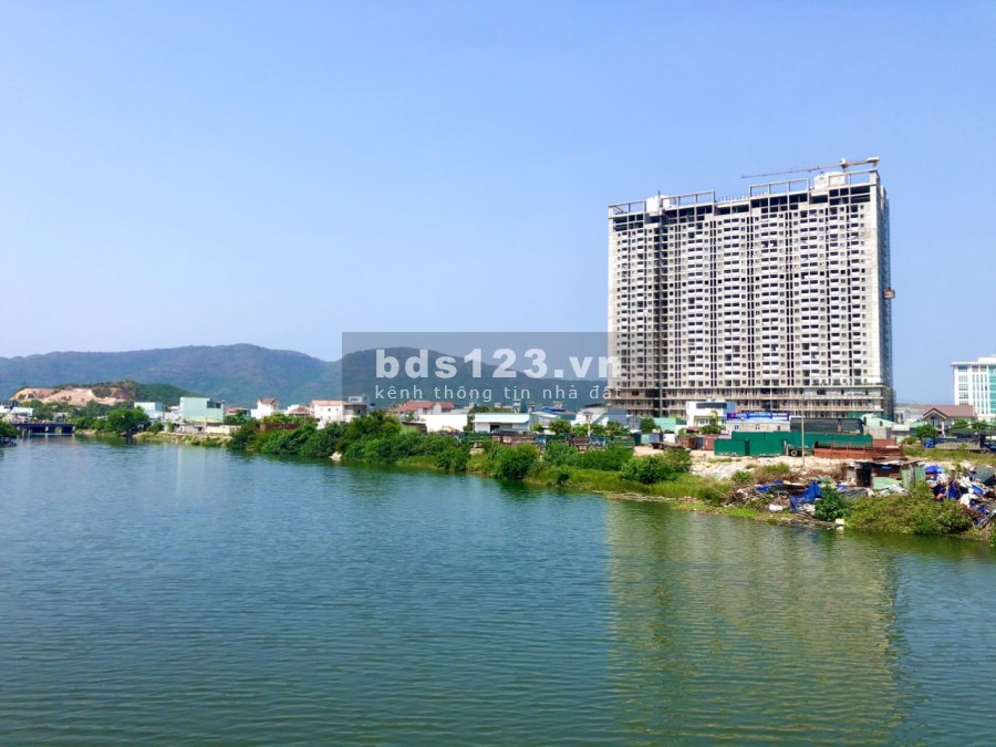 Sang sông thì bắt cầu Kiều, sang hơn nữa thì ở tại Ecolife Riverside