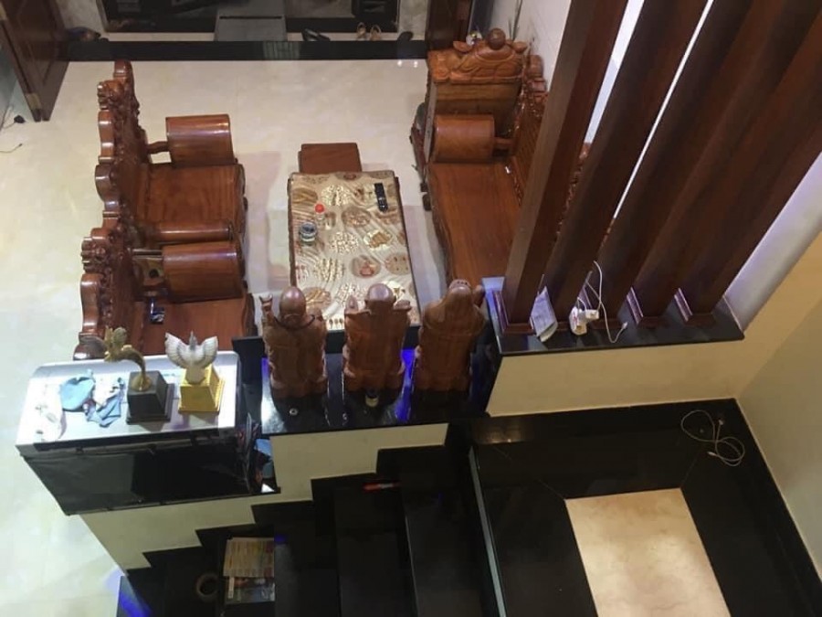 Ngộp Bank bán gấp nhà Lạc Long Quân Tân bình 50m2 giá chỉ 5 tỷ 95 TL