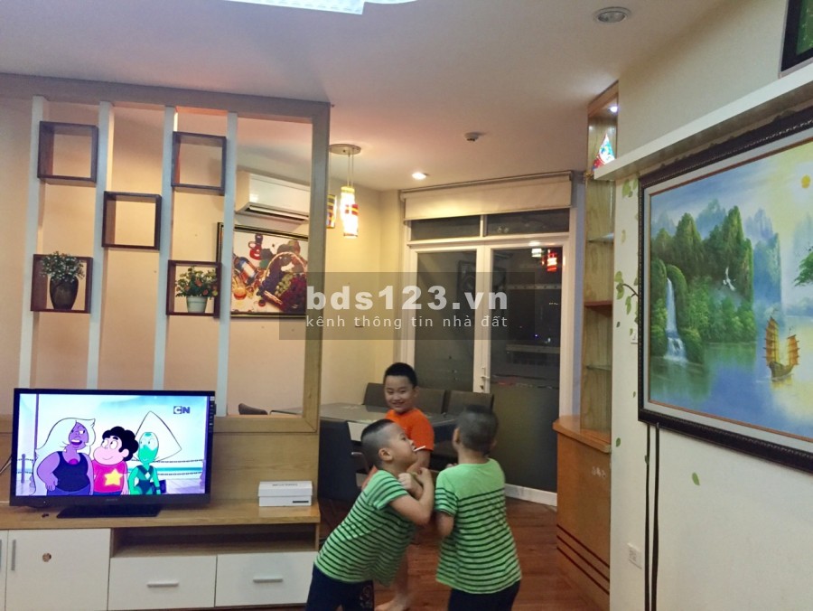 Cho thuê căn chung cư 173 Xuân Thủy 91m2, 2N, full đồ 11tr lh 0387891888