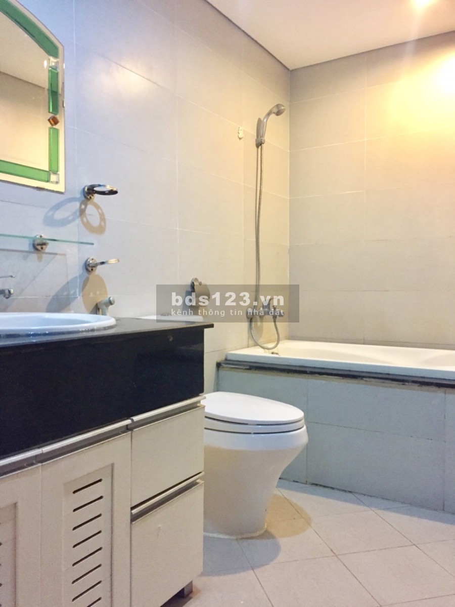 Cho thuê căn chung cư 173 Xuân Thủy 91m2, 2N, full đồ 11tr lh 0387891888