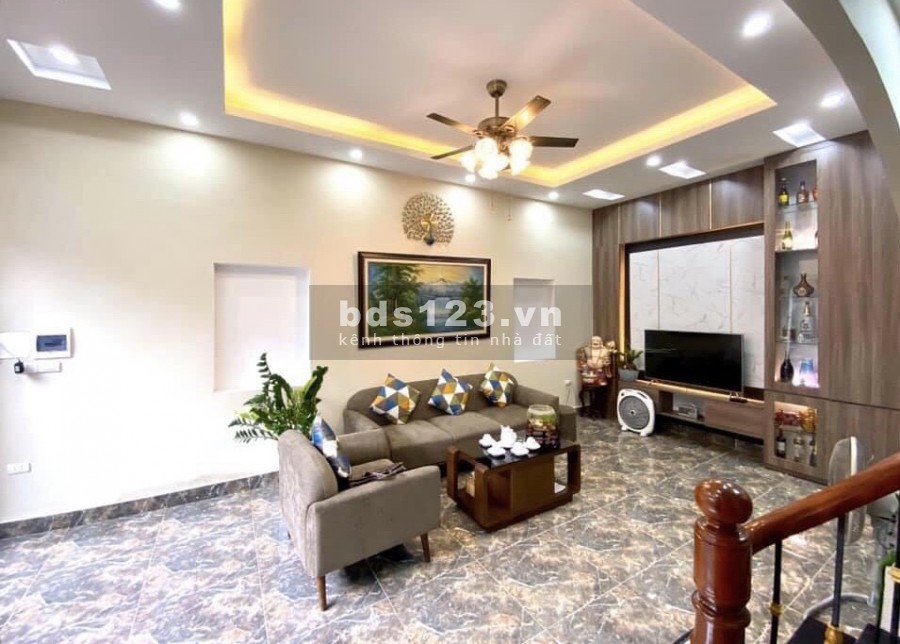 Bán nhà ngõ phố Nguyễn Khánh Toàn 3 tỷ, dt 41m2