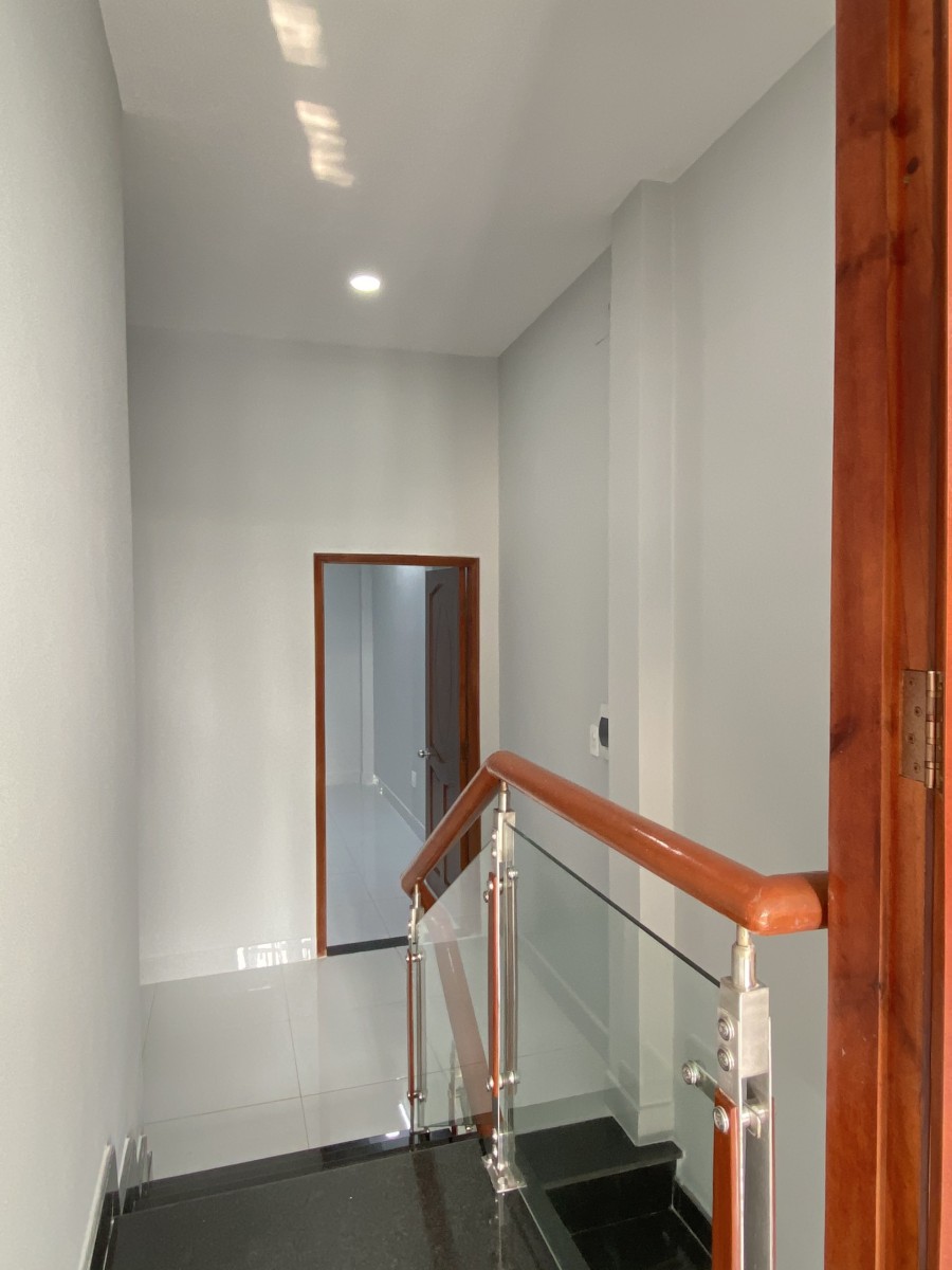 Bán nhà SHR hẻm 1982/51 Huỳnh Tấn Phát,Thị trấn Nhà Bè dt 50 m2 -giá 3,1 tỷ