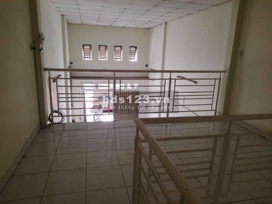 Cho Thuê Nhà MTKD Vườn Lài, Q.Tân Phú - 4 x 17.5m (+ Lửng) - 15 Triệu/Tháng