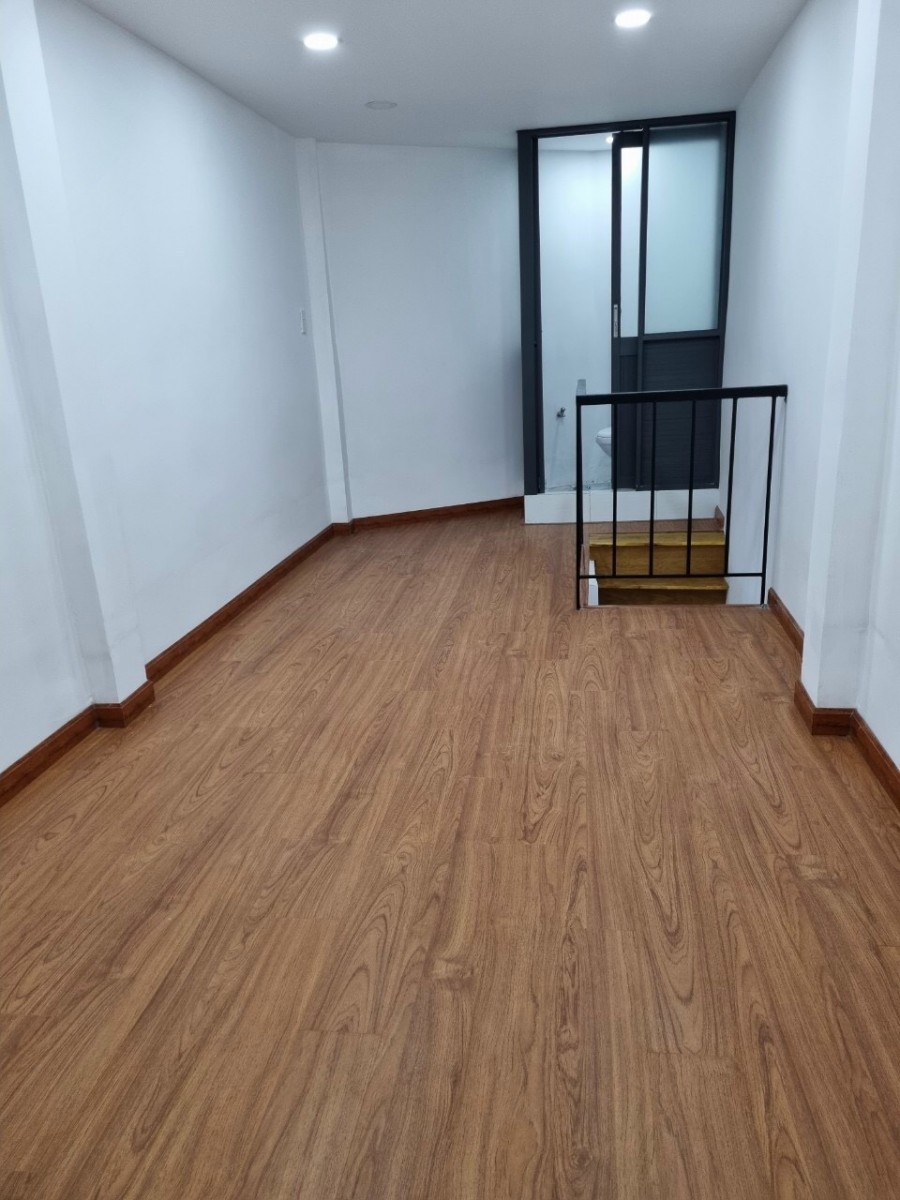 Bán căn nhà hẻm nhỏ Bùi Đình Túy P12 Bình Thạnh