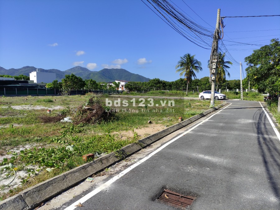 Đất ven Biển Bãi Dài ( Cam Hải Đông) - Xây Nhà Ở Tự Do duy nhất tại Cam Lâm!