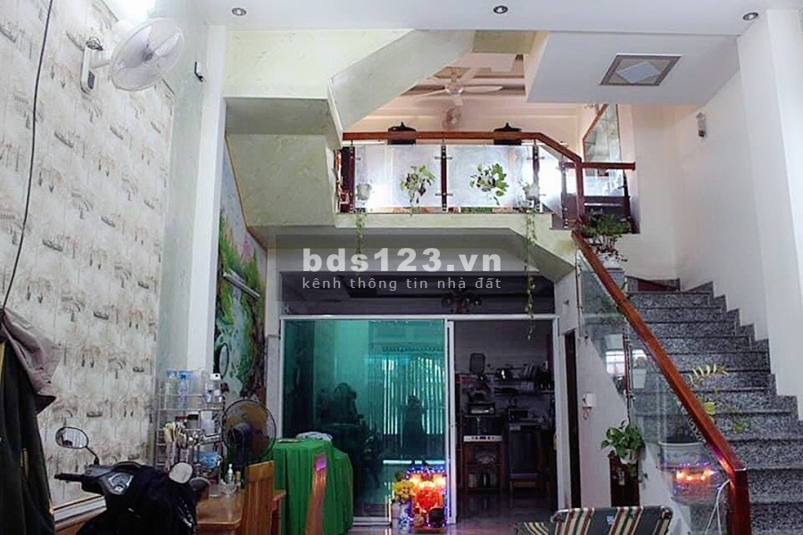 Nhà rộng, HXT tránh. Cạnh Ngân hàng ACB Phan Huy Ích, Tân Bình. 6,9 tỷ