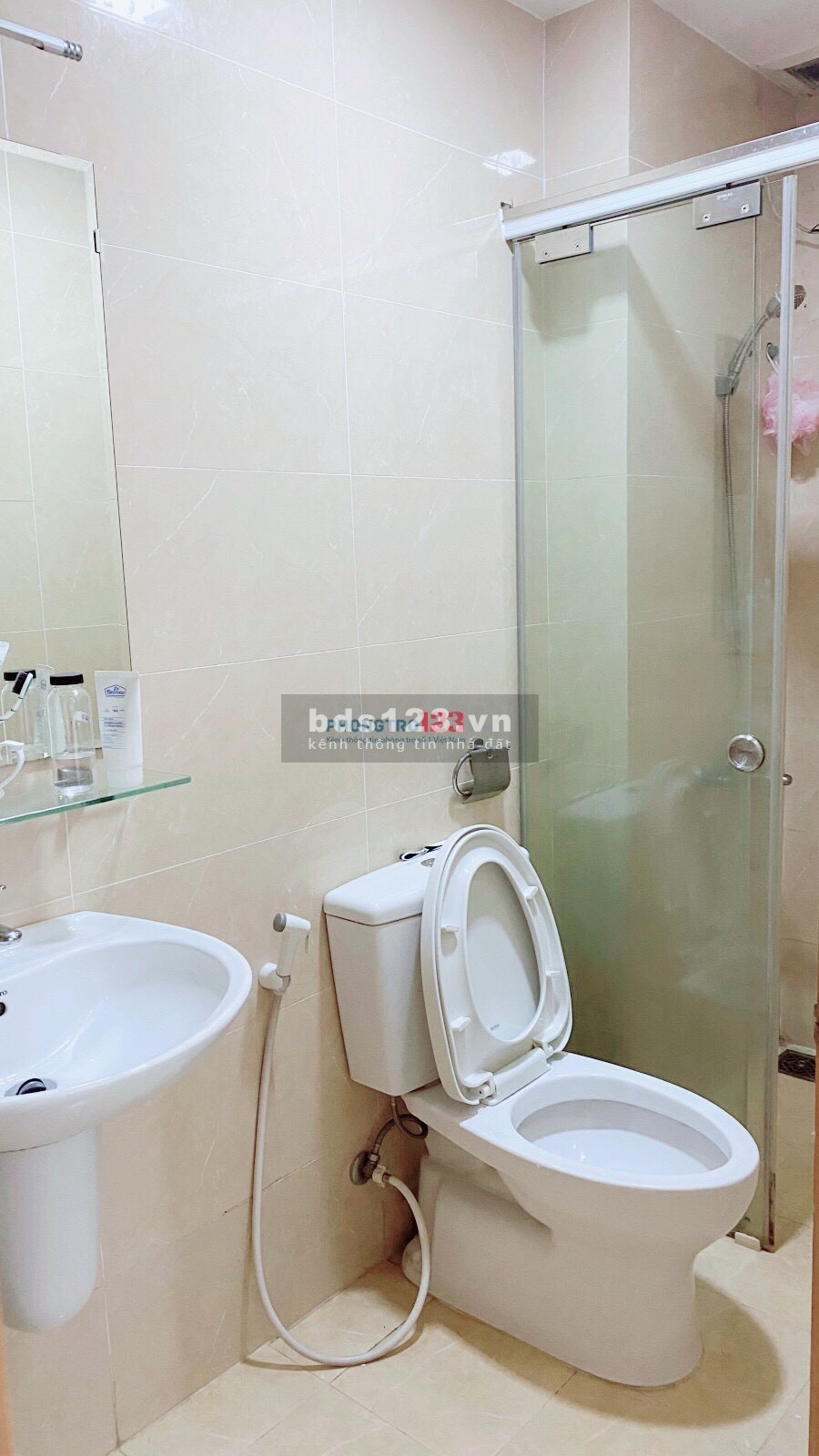 Cho thuê 1 phòng trống trong căn hộ CBD Đồng Văn Cống quận 2 Giá 3 triệu. ưu tiên Nam- liên hệ 0904.977.425
