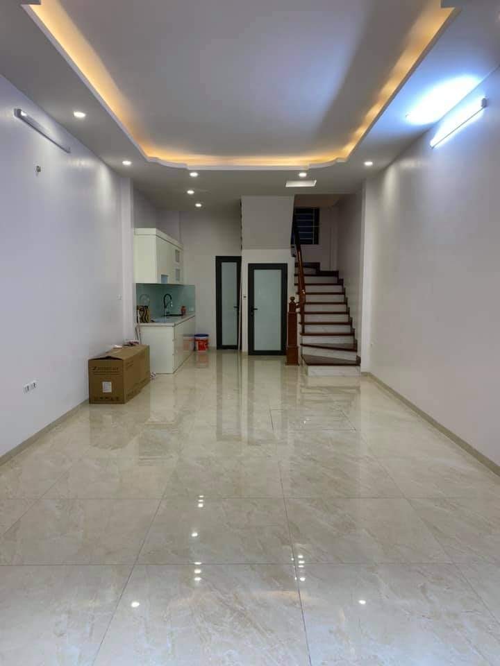 Covid bán gấp nhà Thái Hà TT Đống Đa 50m*5 tầng Giá 6,2 Tỷ Mới cứng ở luôn 20m ra oto