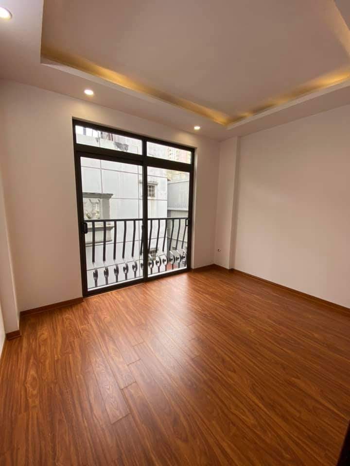 Covid bán gấp nhà Thái Hà TT Đống Đa 50m*5 tầng Giá 6,2 Tỷ Mới cứng ở luôn 20m ra oto