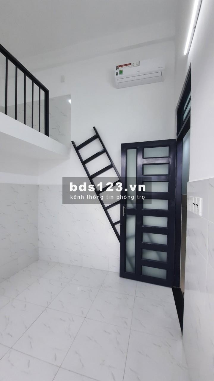 Phòng trọ cho thuê có gác giá rẻ đường số 18, phường 8 quận gò vấp 30m2