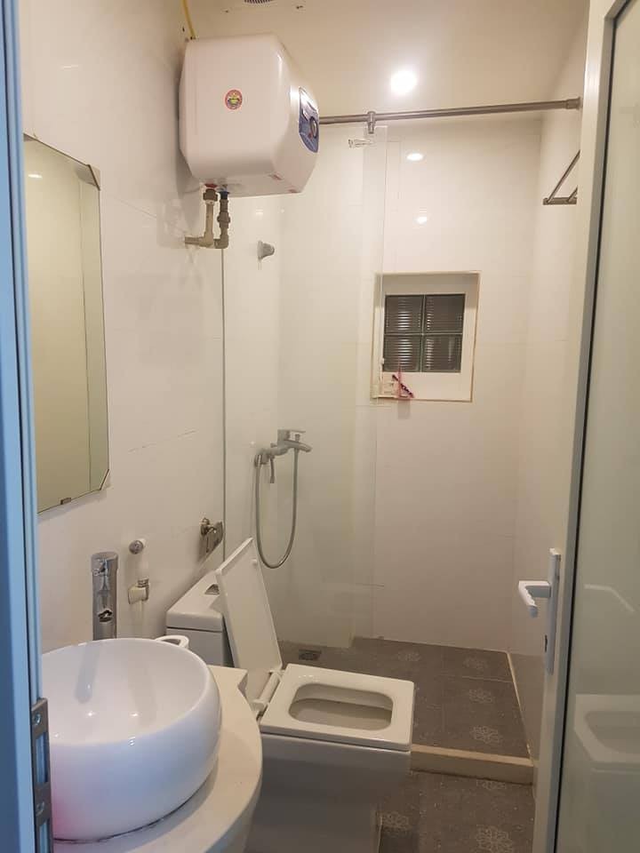 CẤN BÁN GẤP NHÀ NGÕ 19 PHỐ ĐÔNG TÁC 55M, 5 TẦNG, MT 5 M, GIÁ 5 TỶ ( 0395454603)
