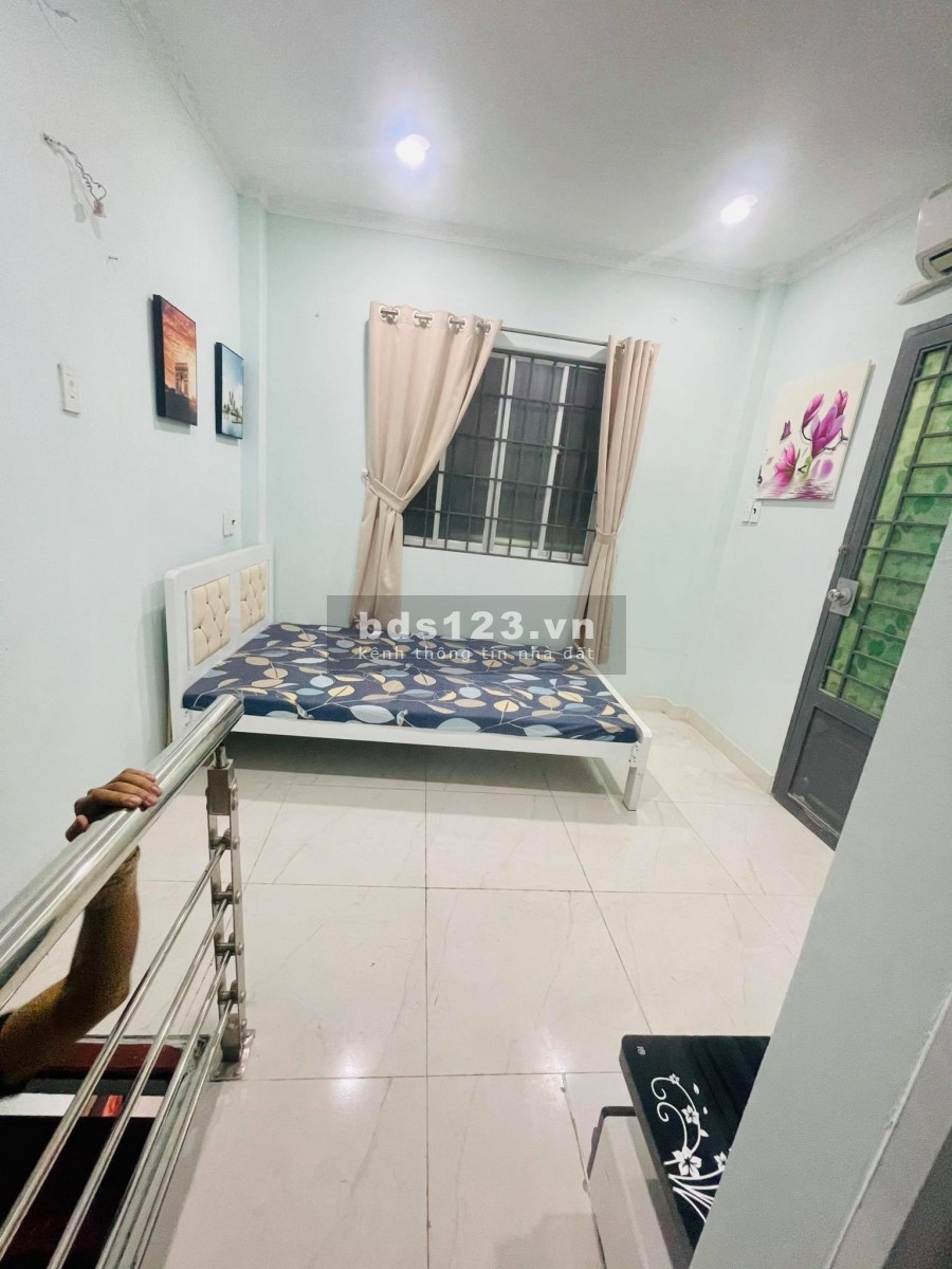 Bán nhà gấp ngay cầu kho trung tâm Quận 1, giá 2tỷ750.