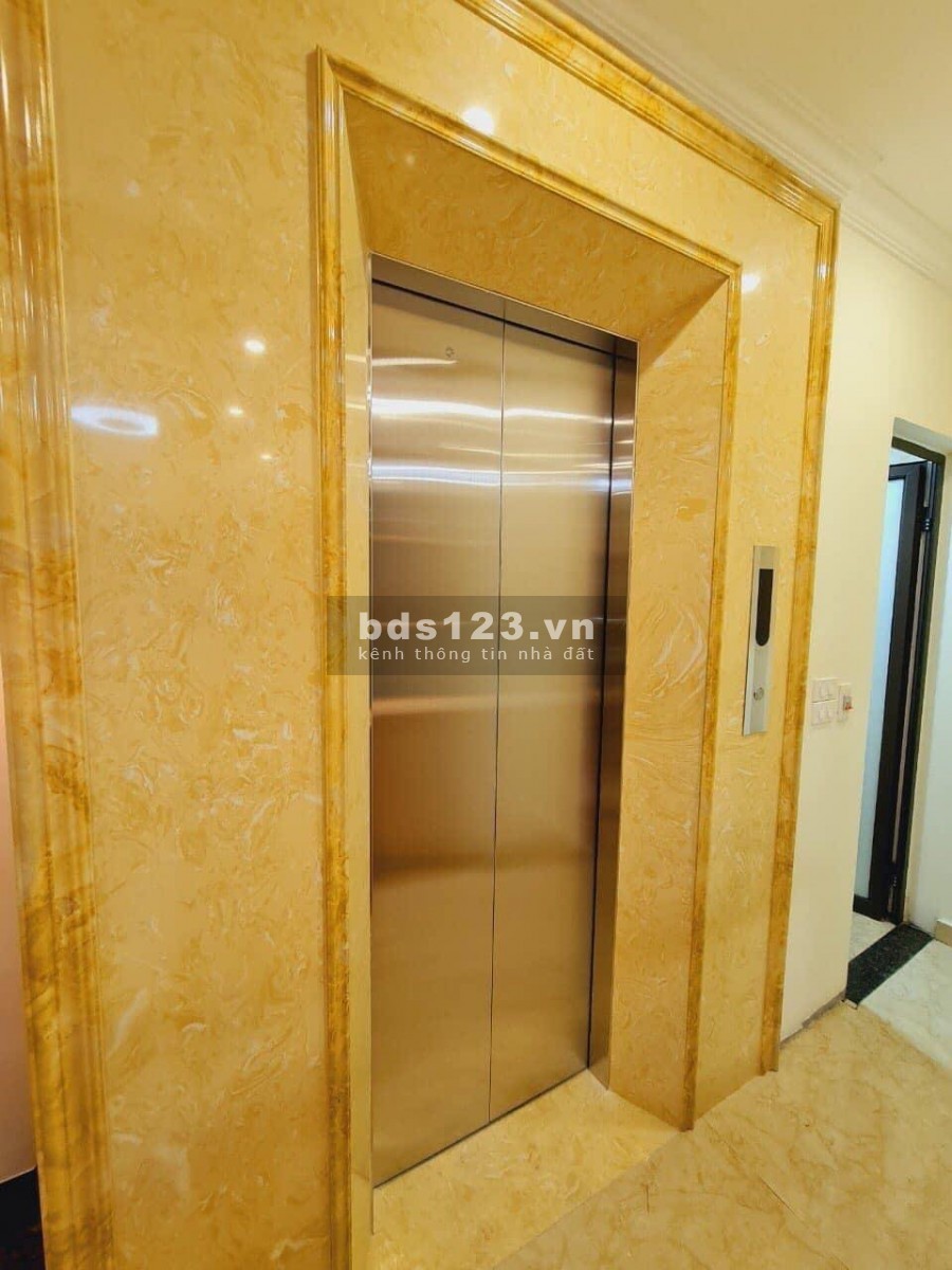 Mạc Thái Tổ 40m2 7 tầng Thang máy Full đồ nội thất đẹp 10 tỷ 800