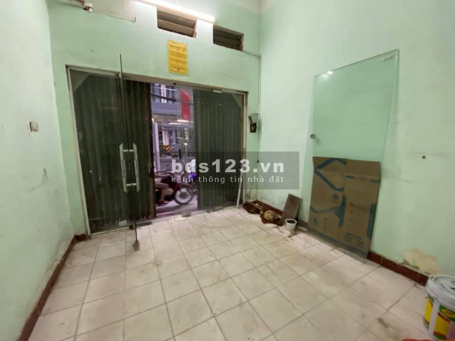 Bạch Mai, Kinh doanh sầm uất, 6.5 tỷ