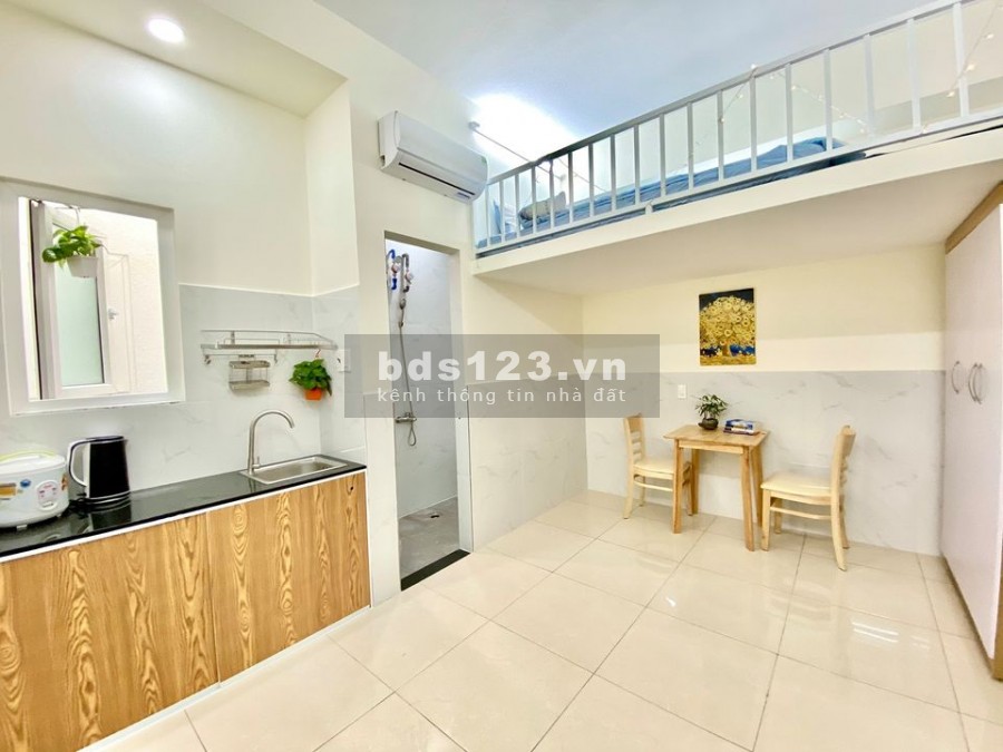 Cho thuê căn hộ có gác lửng giá siêu hot đường Phạm Văn Bạch Tân Bình