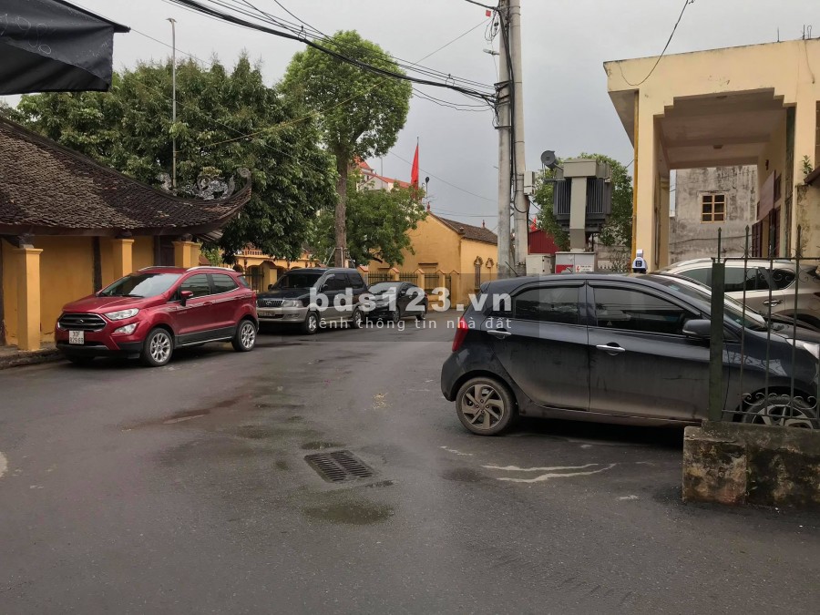 Bán nhà 58m Vị Trí Cực Đẹp tại TT Trạm Trôi quận Hoài Đức ô tô đỗ cửa