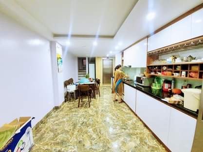 Bán Nhà Mới 6 Tầng Thang Máy Xin Sò Trần Khát Chân 48m2 6.6 tỷ Hai Bà Trưng