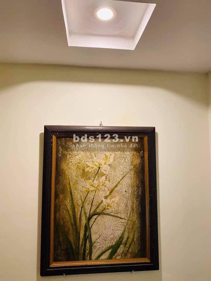 Bán gấp nhà chính chủ quận Đống Đa Gần Vincom Nguyễn Chí Thanh Tiện ích vô vàn 5 tầng Mặt tiền 3,3 Giá 3,7 tỷ