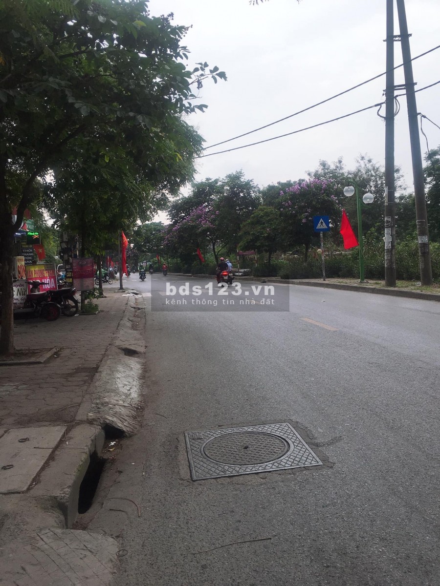 Bán mặt phố Kim Giang, Thanh Xuân, vỉa hè, kinh doanh sầm uất 70m, phù hợp 8 tầng, 12 tỷ