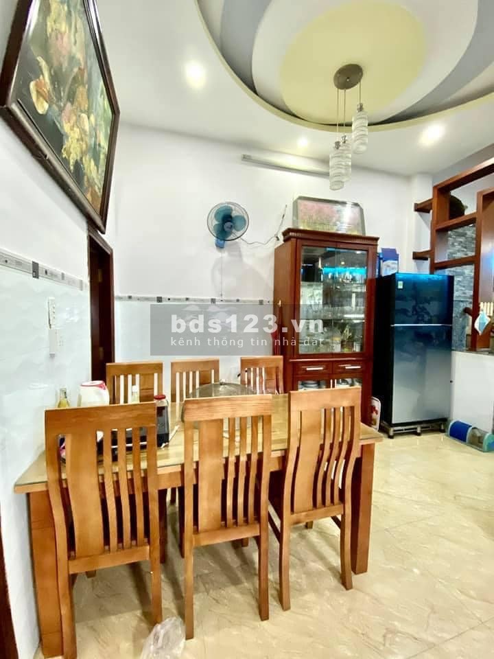 Bán nhà 4 tầng Lê Văn Thọ, Q. Gò Vấp dt 4.8 x 15m 75m2 giá 7.2 tỷ ( TL mạnh)