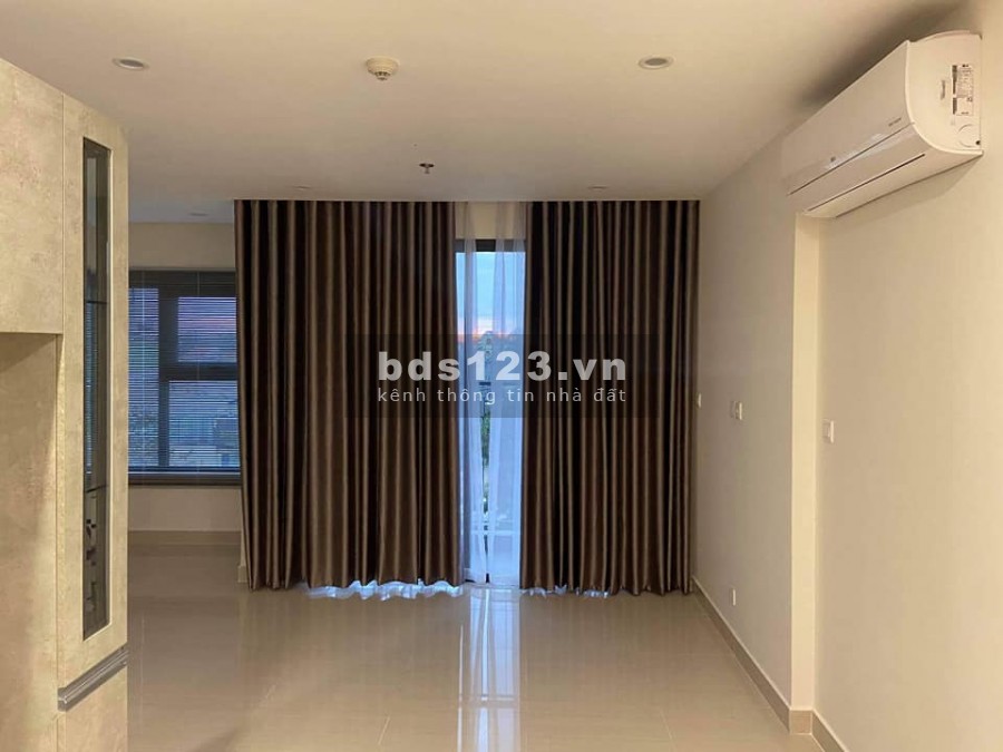 Cần bán rất gấp căn 2PN + 69m2 căn góc giá 2.380 tỷ rẻ nhất Vinhomes Grand Park, LH: 0932024358