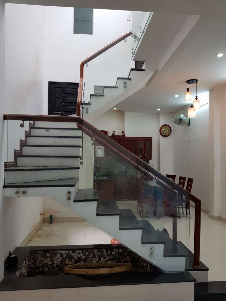 Cho thuê nhà nguyên căn hai tầng Kiệt đường Tạ Hiện, Phường Hòa Cường Bắc, Quận Hải Châu