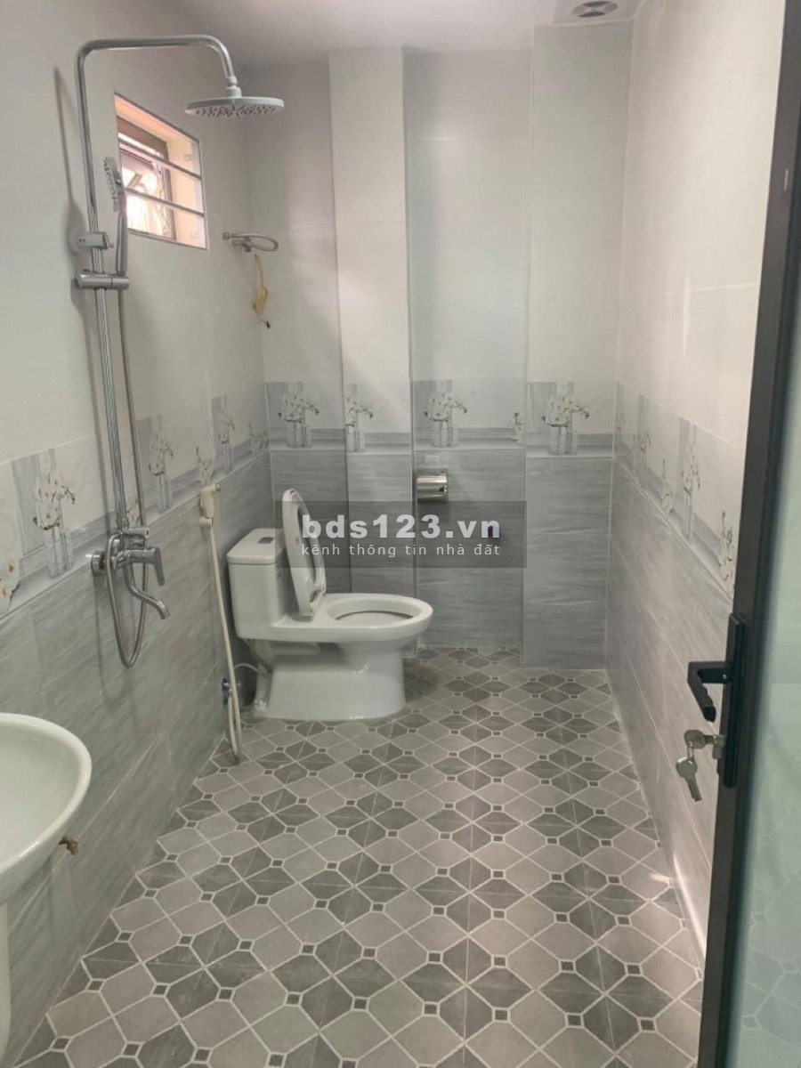 Bán Nhà Văn Phú, Gần METRO Hà Đông, Tiện Ích Ngập Tràn, An Sinh Đỉnh,DT 32m2, Giá 2,95 tỷ.