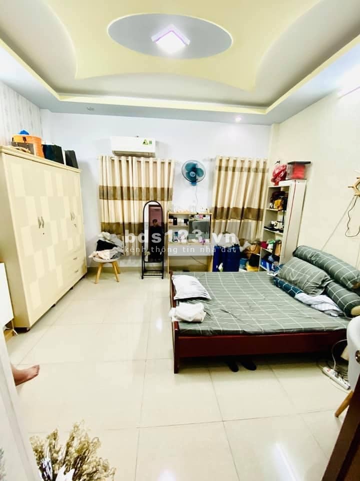 Bán nhà 4 tầng Lê Văn Thọ, Q. Gò Vấp dt 4.8 x 15m 75m2 giá 7.2 tỷ ( TL mạnh)