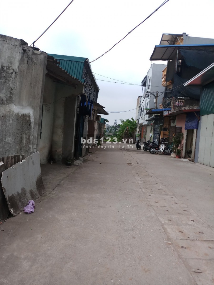 BÁN ĐẤT QUỲNH ĐÔ, THANH TRÌ 70M2 MT5M Ô TÔ VÀO NHÀ NHỈNH 3 TỶ.
