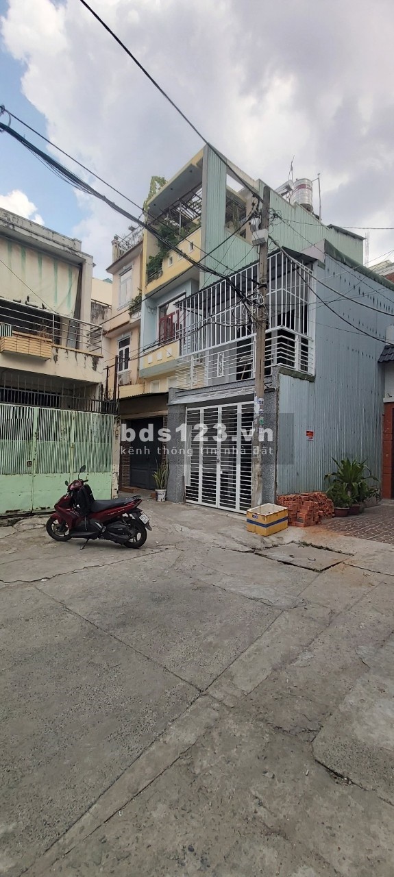 Bán gấp nhà 50m2, HXH Lê Đức Thọ, P.17, Gò Vấp, 3 lầu, chỉ 4.6 tỷ