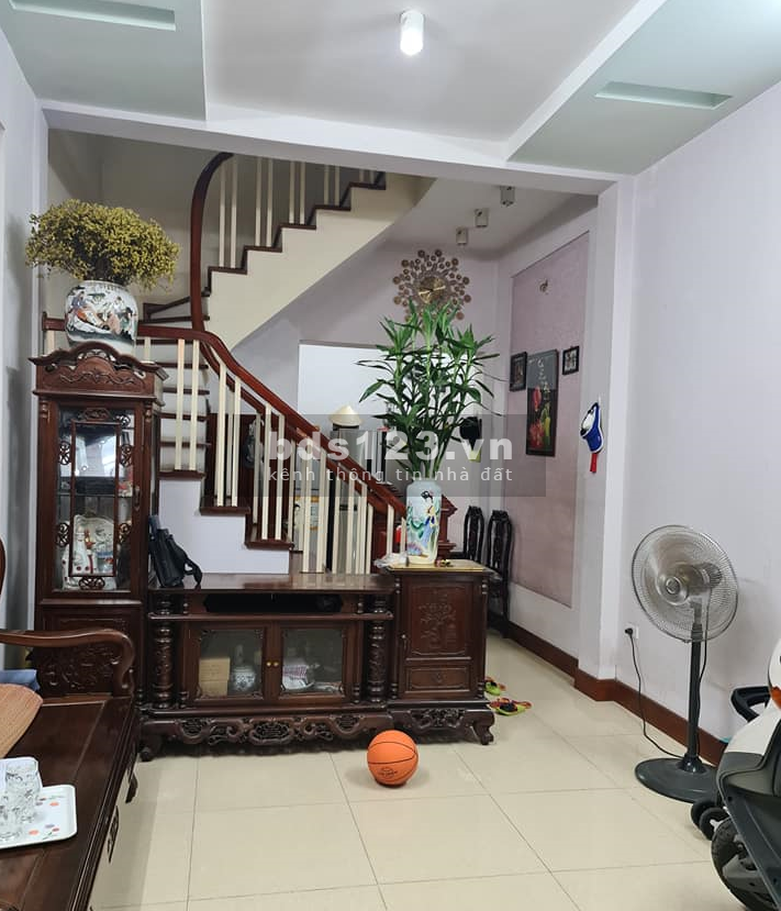 Bán Nhà 43 Cổ Nhuế, Bắc Từ Liêm, Ôtô Vào Nhà, Ngõ Thông 45m2, 4.2 tỷ. T.Phương: 0941111357