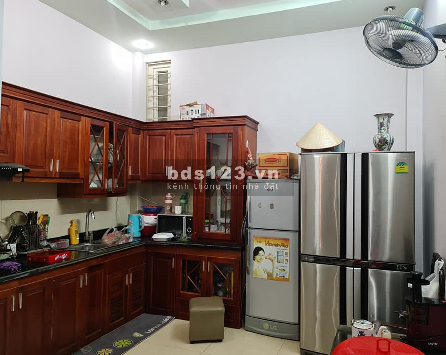 Bán Nhà 43 Cổ Nhuế, Bắc Từ Liêm, Ôtô Vào Nhà, Ngõ Thông 45m2, 4.2 tỷ. T.Phương: 0941111357