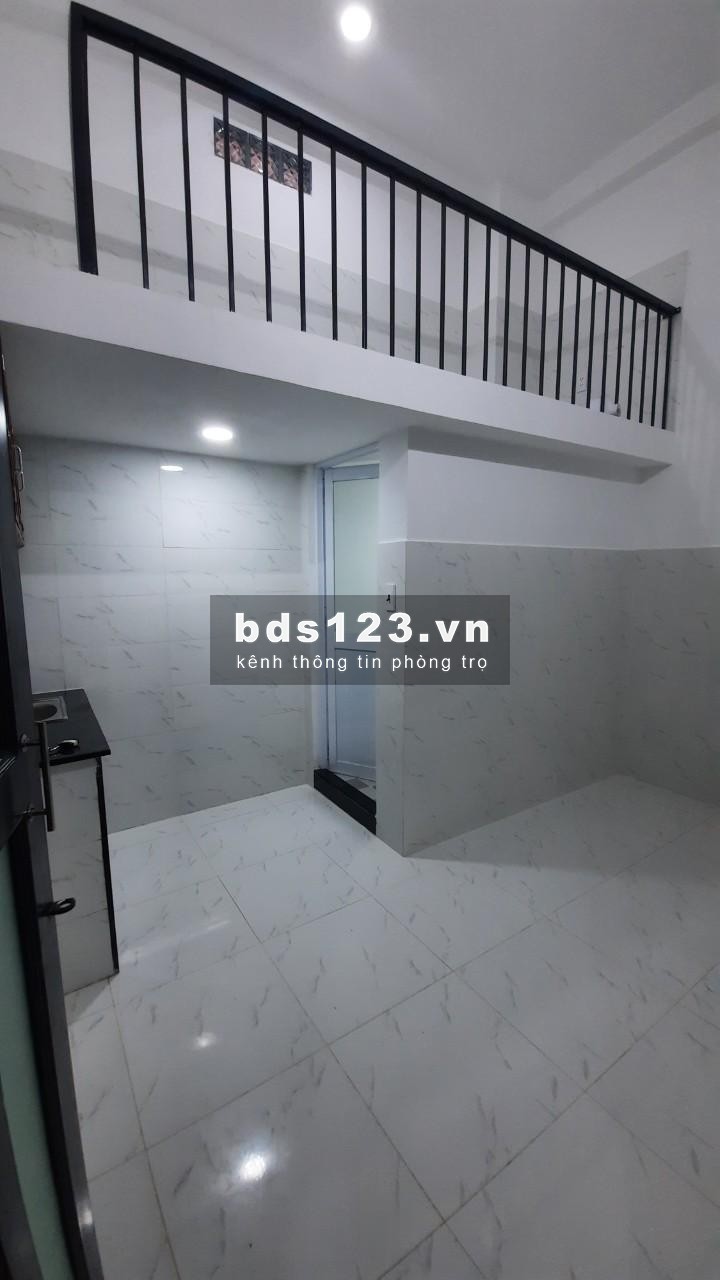 Phòng trọ cho thuê có gác giá rẻ đường số 18, phường 8 quận gò vấp 30m2