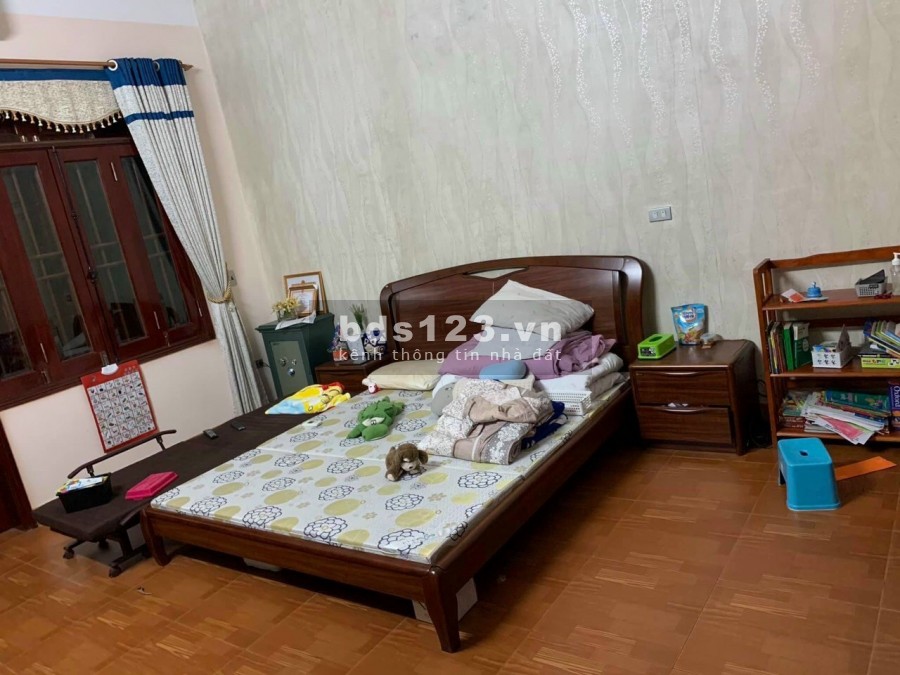 Bán nhà mặt phố Mạc Hiển Tích, TP HD 81m2, mt 4.5m, 4 tầng, hướng Nam, gara, giá cực ok