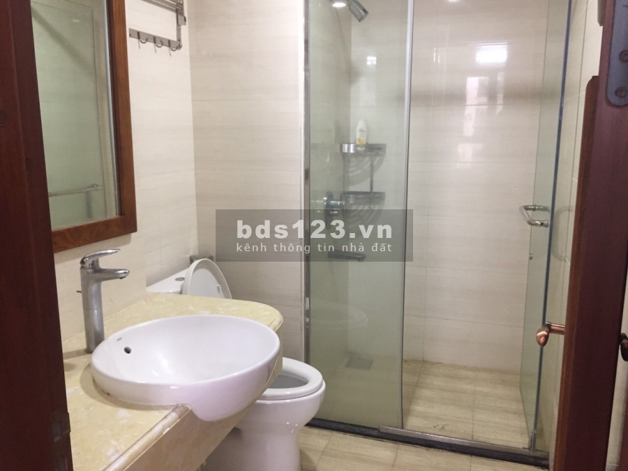 Cho thuê căn hộ 2pn giá rẻ chung cư 789