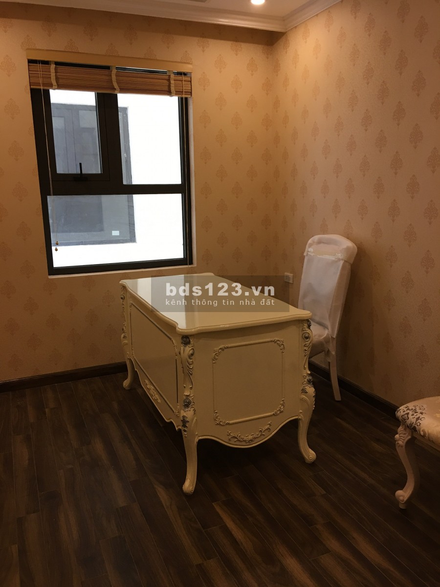 Bán căn hộ I-A20 Ciputra, 107m2, 3pn, 2vs, nội thất cơ bản, mới tinh, đẹp lung linh,giá chỉ 27tr/m2