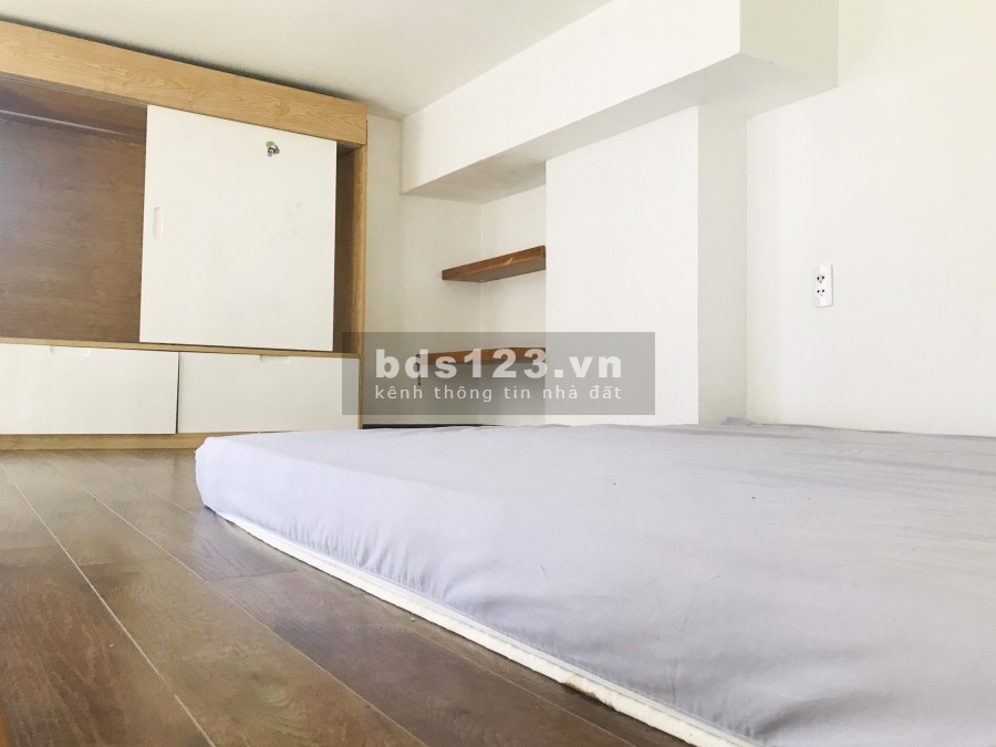 Tòa nhà CHDV nội thất đẹp có cửa sổ có gác máy giặt riêng quận 7